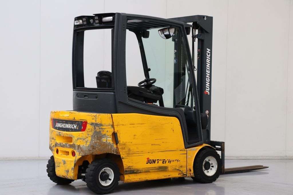JUNGHEINRICH EFG320 vorkheftruck-photo