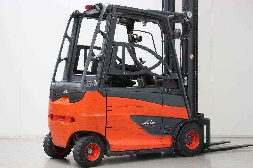 LINDE E30HL-01/600 vorkheftruck-photo