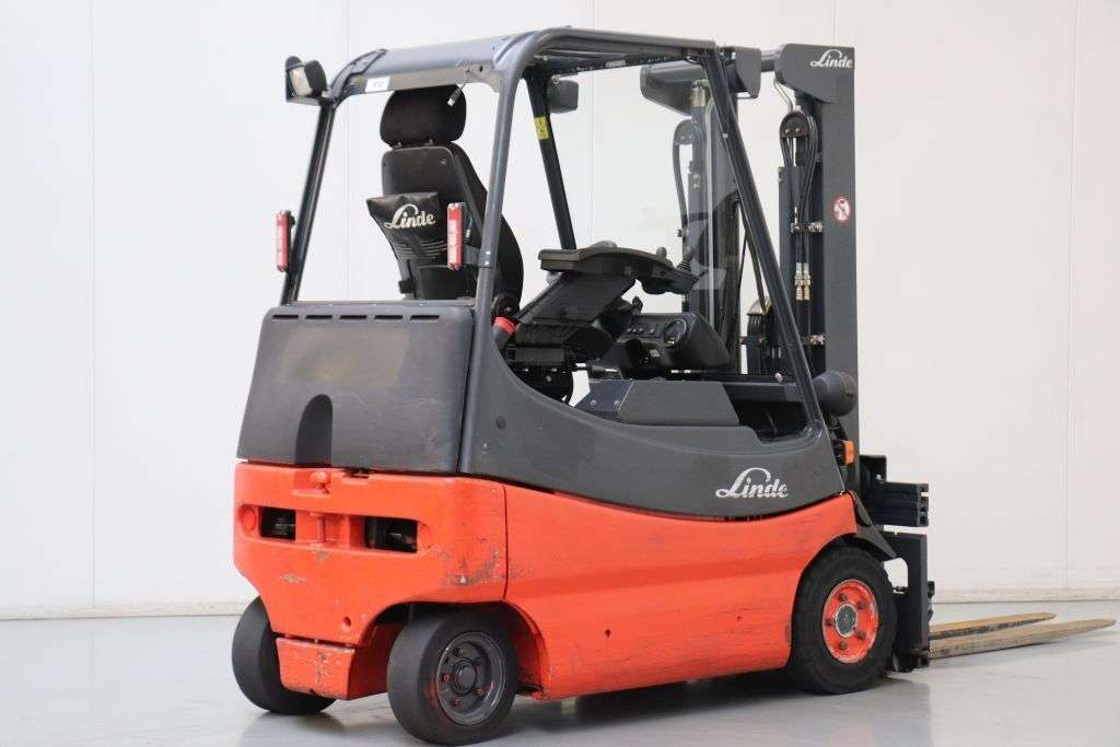LINDE E20-02 vorkheftruck-photo
