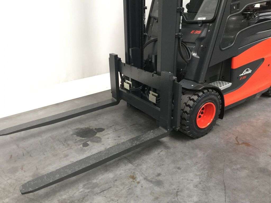 Nieuw LINDE E 35 HL-01 vorkheftruck-photo