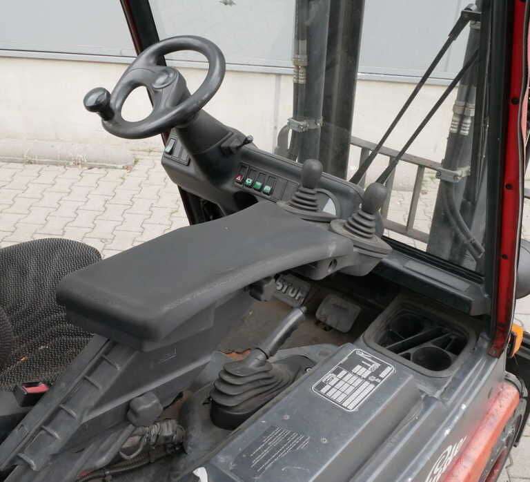 LINDE E25 336-02) vorkheftruck-photo
